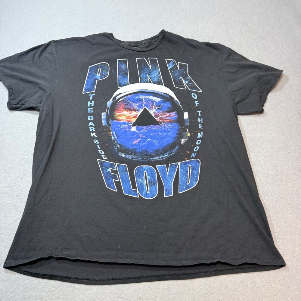 Pink Floyd The Dark Side of‎ the Moon Astronaut Helmet Graphic T Shirt 2XL